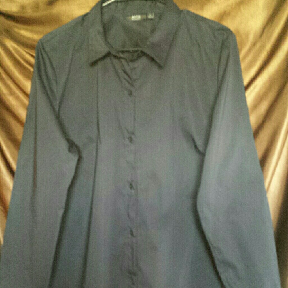 Apt 9 Button Down Black Shirt  NWT